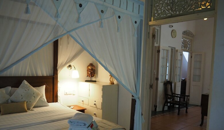 Royce Boutique Hotel