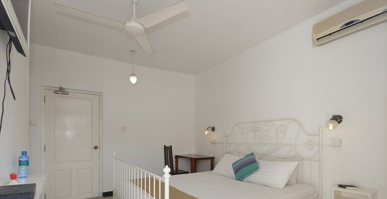 Royce Boutique Hotel