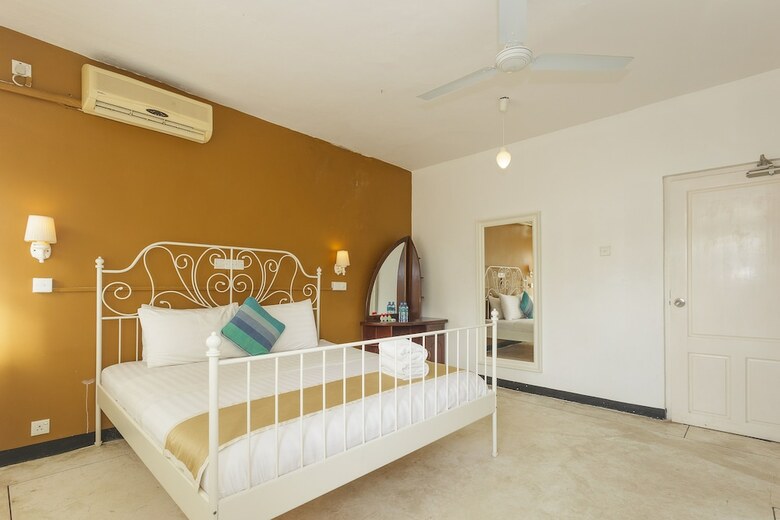 Royce Boutique Hotel