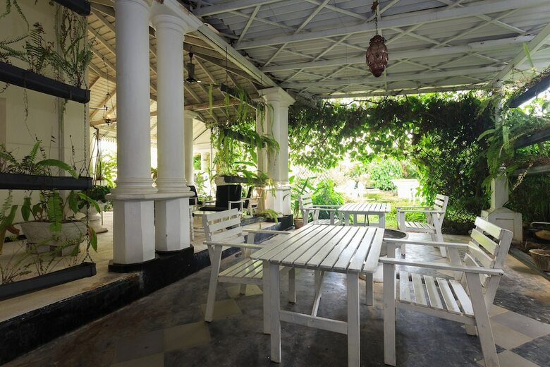 Royce Boutique Hotel