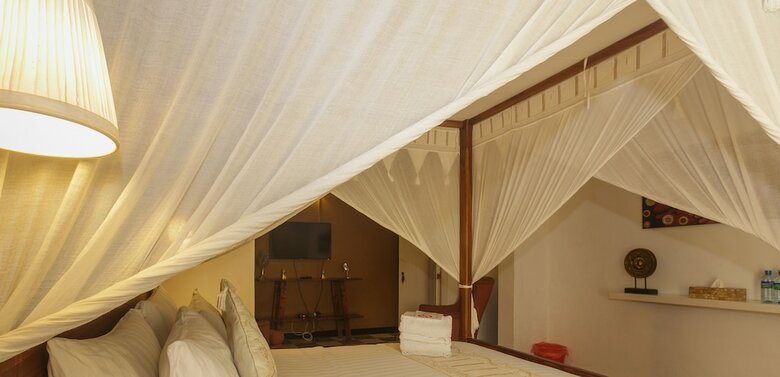 Royce Boutique Hotel