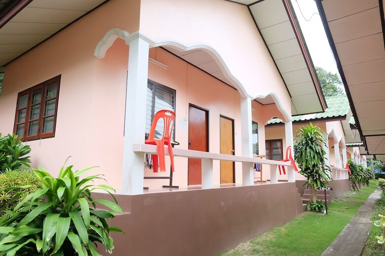 Hotel Chokdee Resort