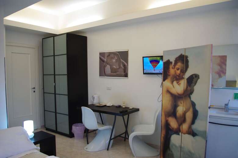 Appia Avenue 639
