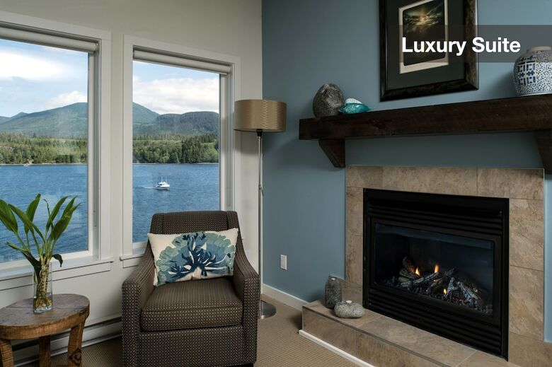 Hotel Waters Edge Shoreside Suites