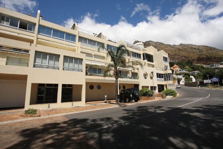 Hotel First Group Cape Gordonia