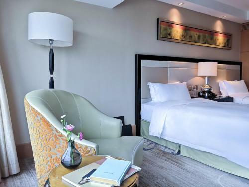 Zhongmao Haiyue Hotel