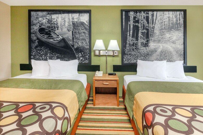 Hotel Super 8 By Wyndham Grayling