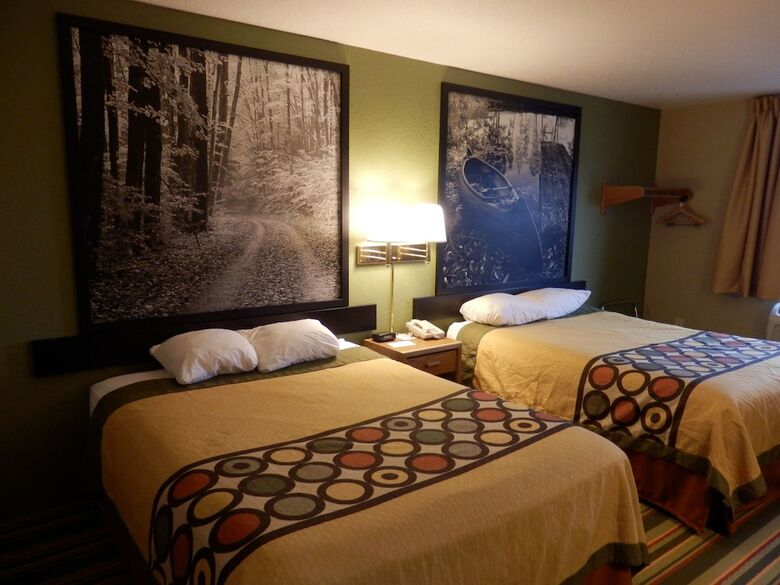 Hotel Super 8 By Wyndham Grayling