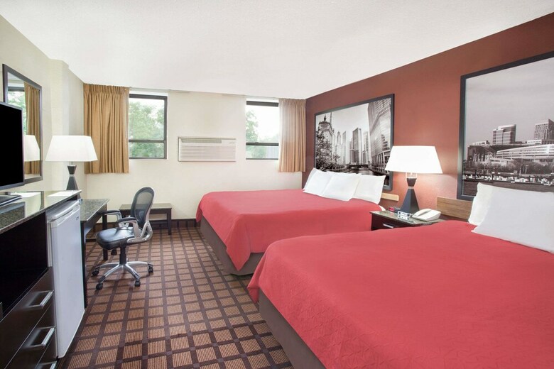 Motel Super 8 By Wyndham Chicago Il
