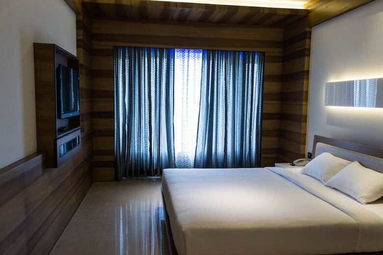 Hotel Diana Heights