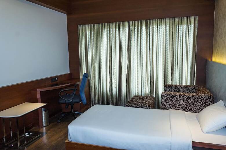 Hotel Diana Heights