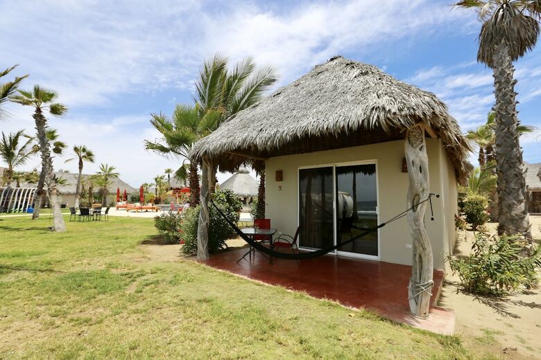 Villa Cerritos Surf Town Beach Front Hotel And Spa
