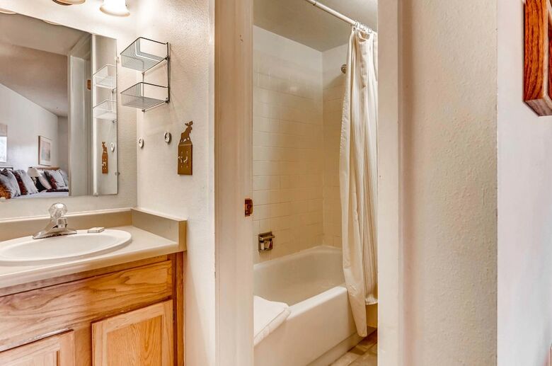 Sawmill Creek Condos By Ski Country Resorts