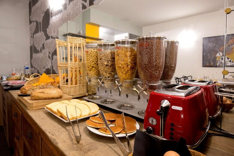 Hotel H�tel Raymond 4 Toulouse