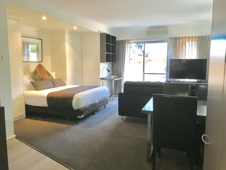 Adelaide Dresscircle Apartments - Archer Street