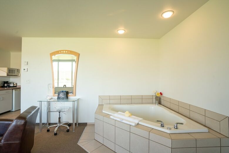 Hotel South Pier Inn