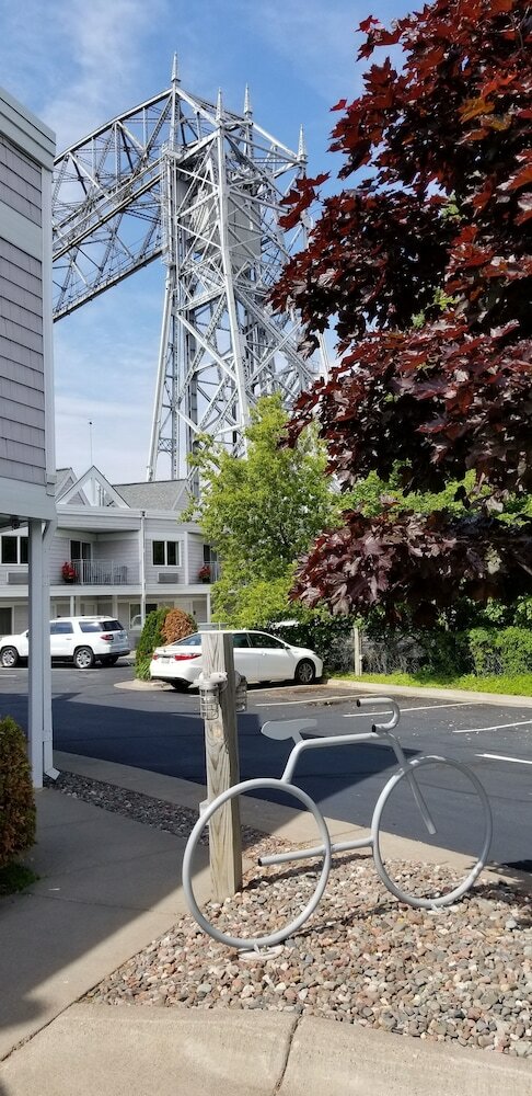 Hotel South Pier Inn