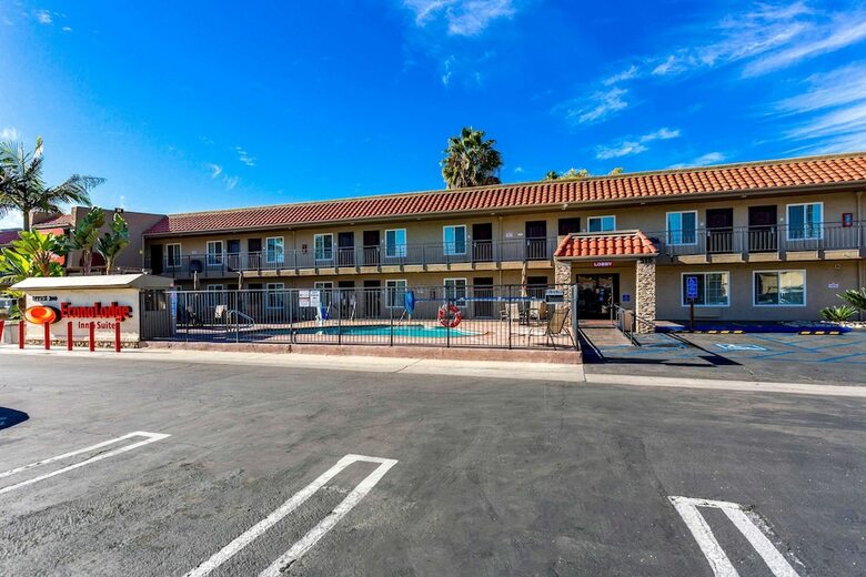 Hotel Econo Lodge Inn & Suites Escondido Downtown