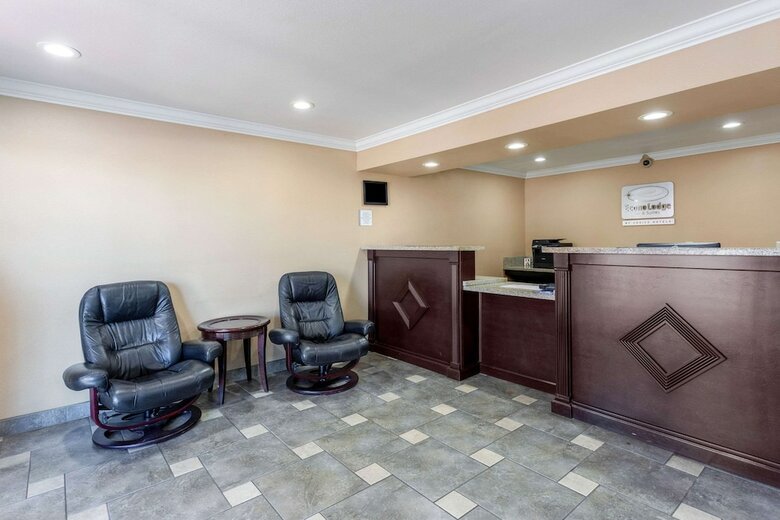 Hotel Econo Lodge Inn & Suites Escondido Downtown