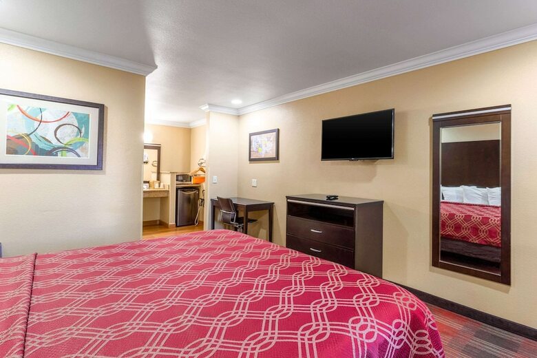 Hotel Econo Lodge Inn & Suites Escondido Downtown