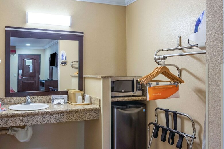 Hotel Econo Lodge Inn & Suites Escondido Downtown