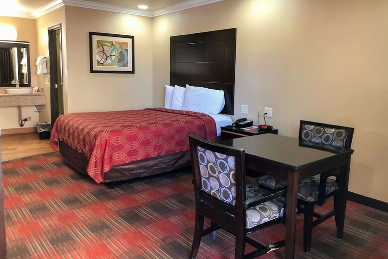 Hotel Econo Lodge Inn & Suites Escondido Downtown