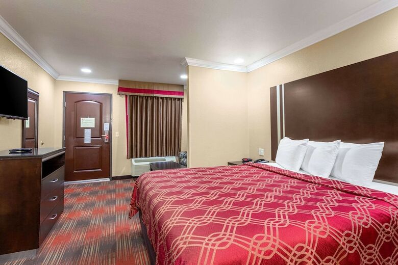 Hotel Econo Lodge Inn & Suites Escondido Downtown