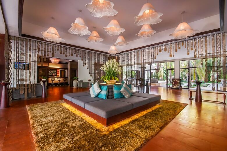 Hotel The Privilege Floor By Lotus Blanc