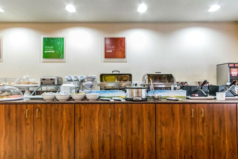 Hotel Comfort Suites
