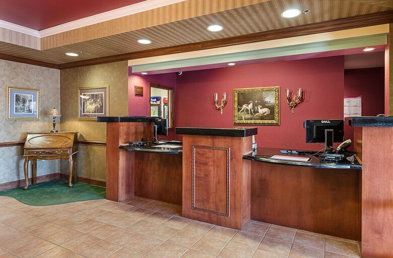 Aparthotel Mainstay Suites Airport