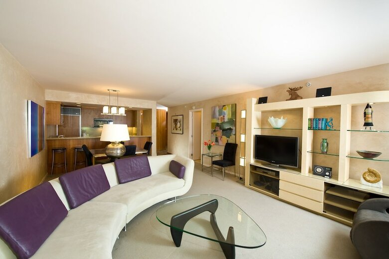 Hotel Vail's Mountain Haus