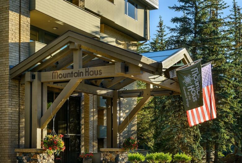 Hotel Vail's Mountain Haus