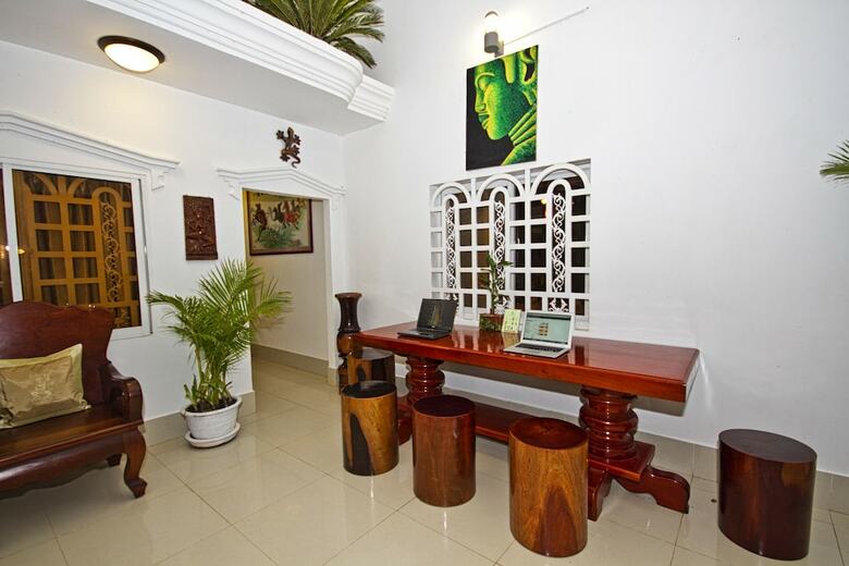 Hotel Overflow Guesthouse