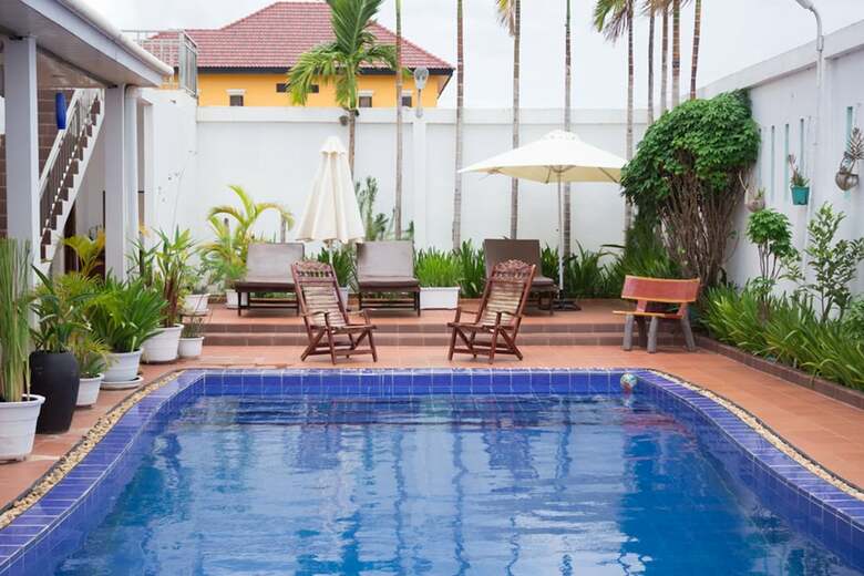 Hotel Overflow Guesthouse