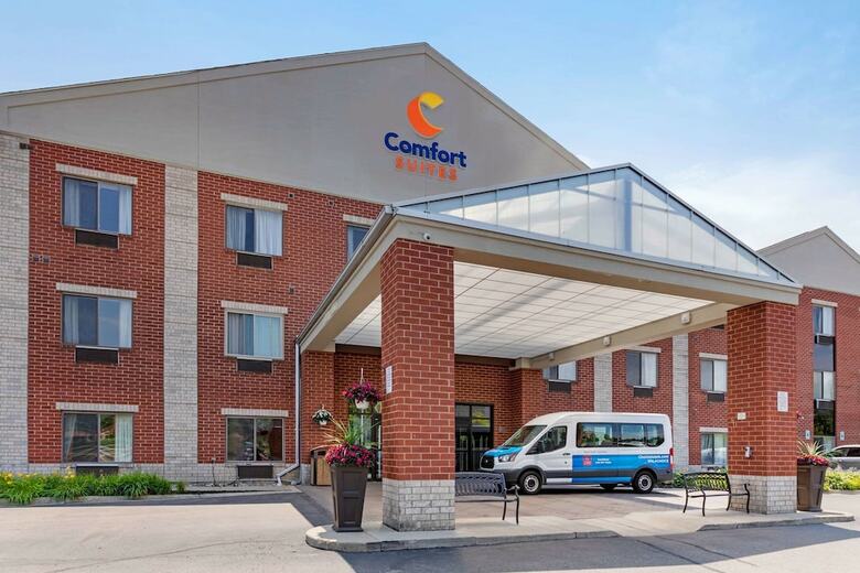 Hotel Comfort Suites
