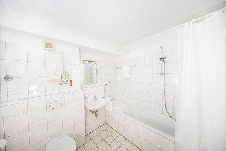 Dom Hotel Am R�merbrunnen