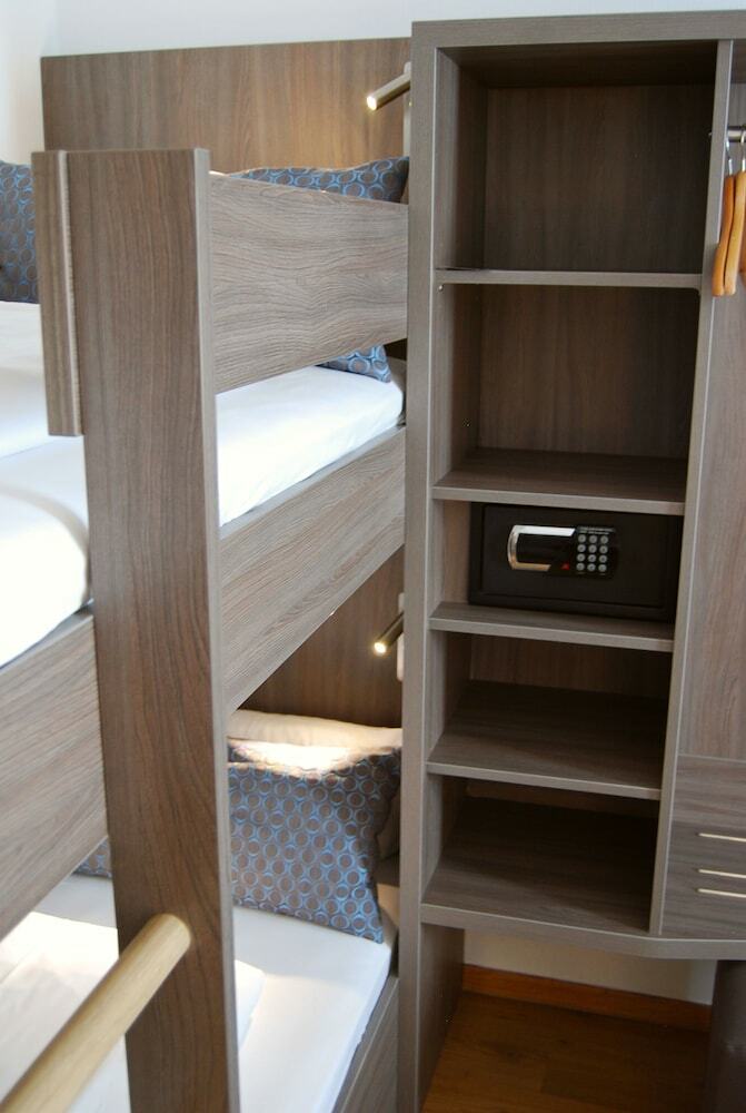 Dom Hotel Am R�merbrunnen