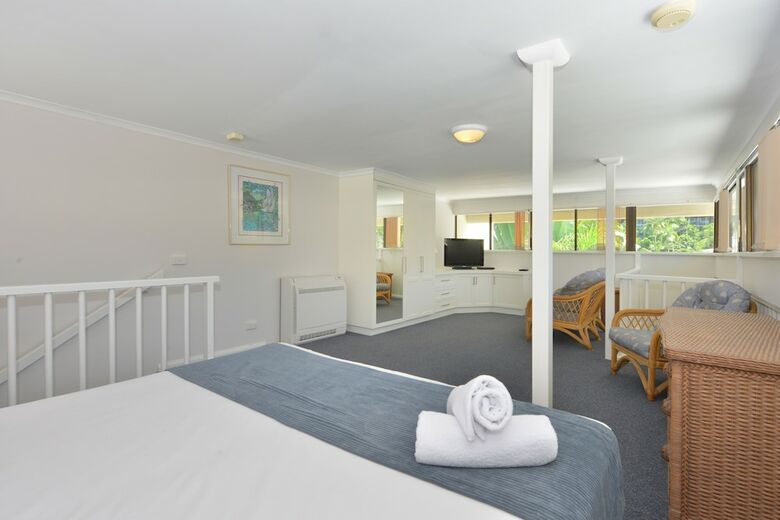 Hotel Driftwood Mantaray