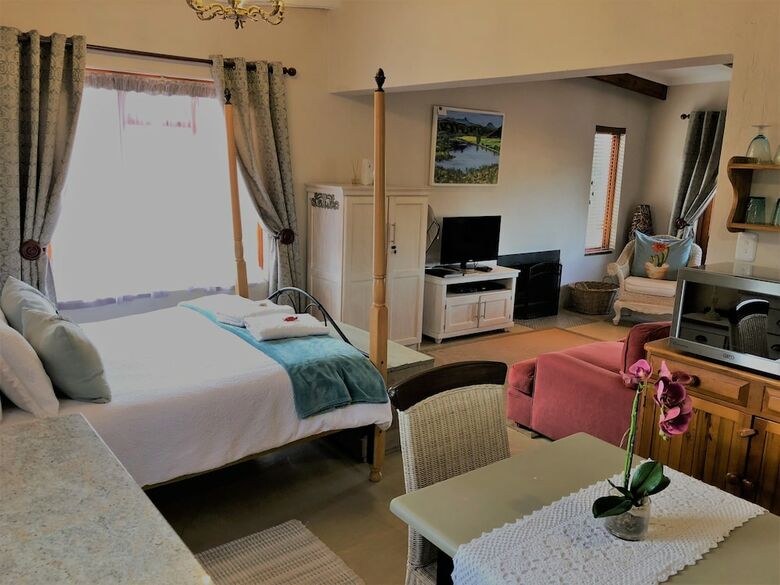 Hotel Oaksrest Vineyards
