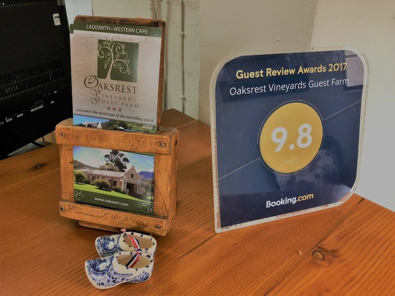 Hotel Oaksrest Vineyards