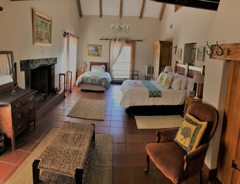Hotel Oaksrest Vineyards