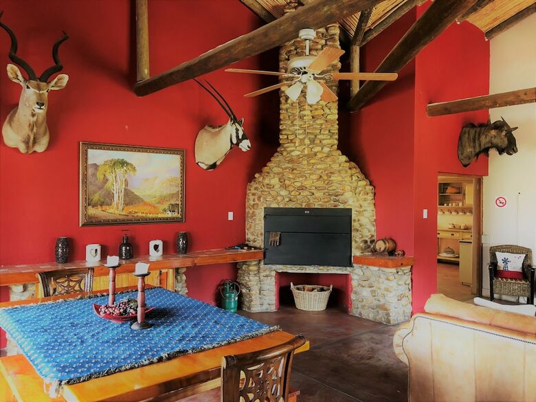 Hotel Oaksrest Vineyards