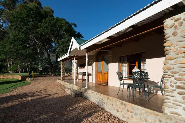 Hotel Oaksrest Vineyards