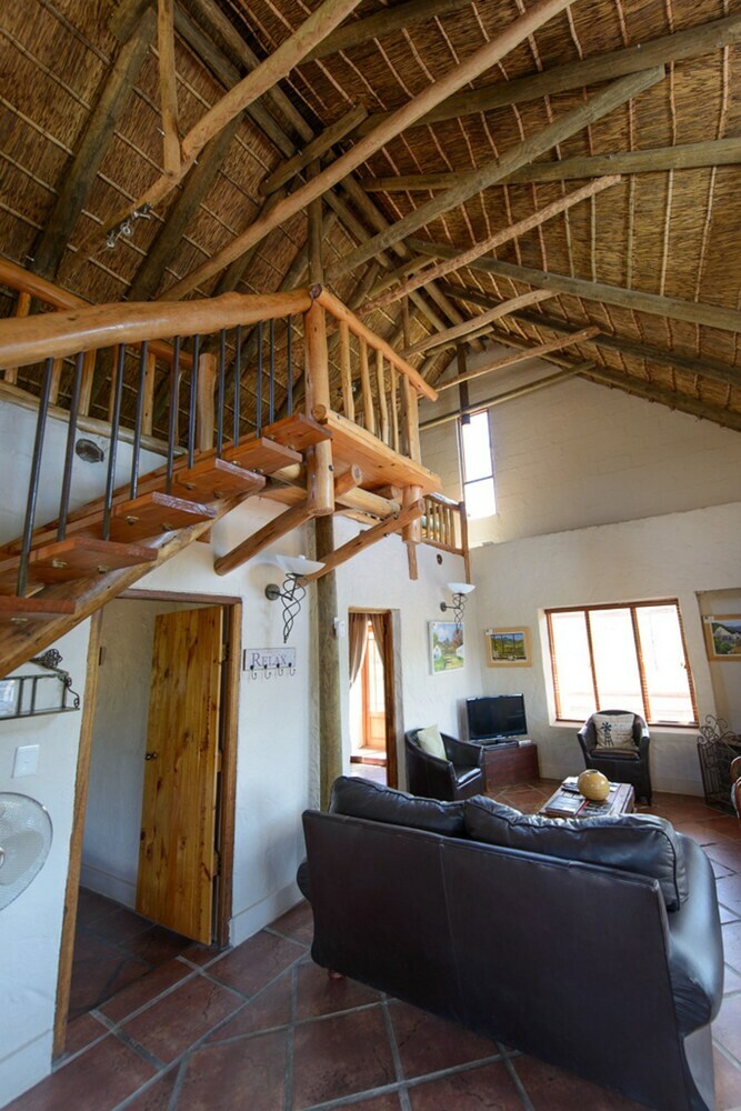 Hotel Oaksrest Vineyards