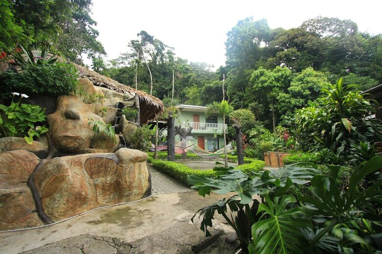 Posada Santa Elena Hostel Resort
