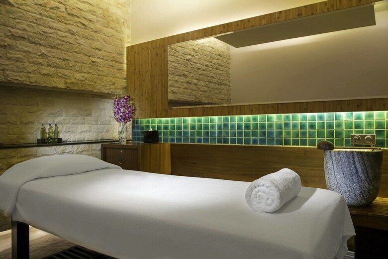 Sheraton Saigon Hotel & Towers