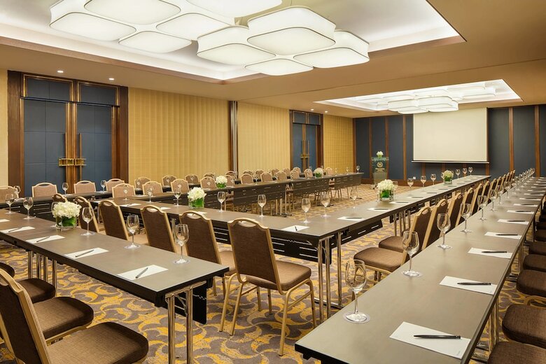 Sheraton Saigon Hotel & Towers