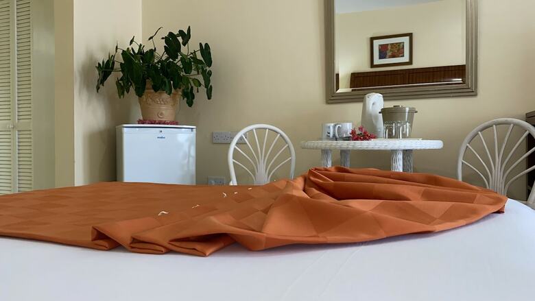 Hotel Bay Gardens Inn