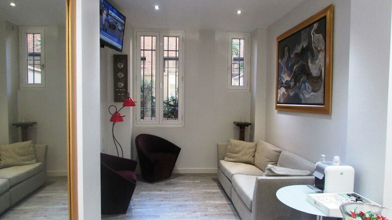Residence Hoteliere Champ de Mars