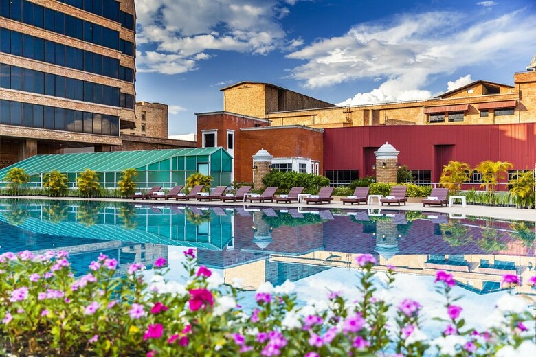 Lotus Hotel Pang Suan Kaew